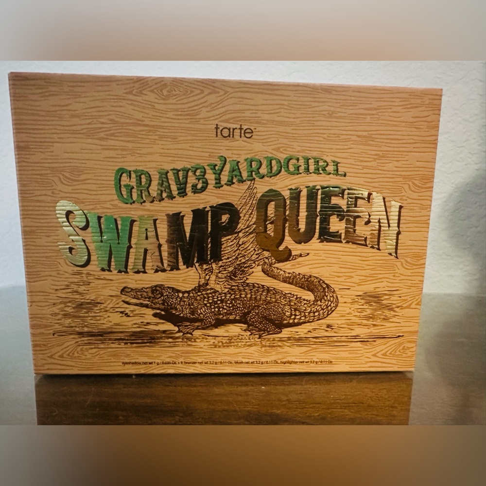 NWT: NIB, Tarte, Grav3yardgirl,, Swamp Queen, Limited Edition Palette